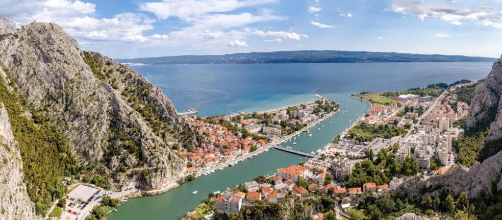 Апартаменты Omis Dream House Blue Sky Экстерьер фото